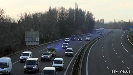 In Francia continua la protesta degli agricoltori, caos sulle strade