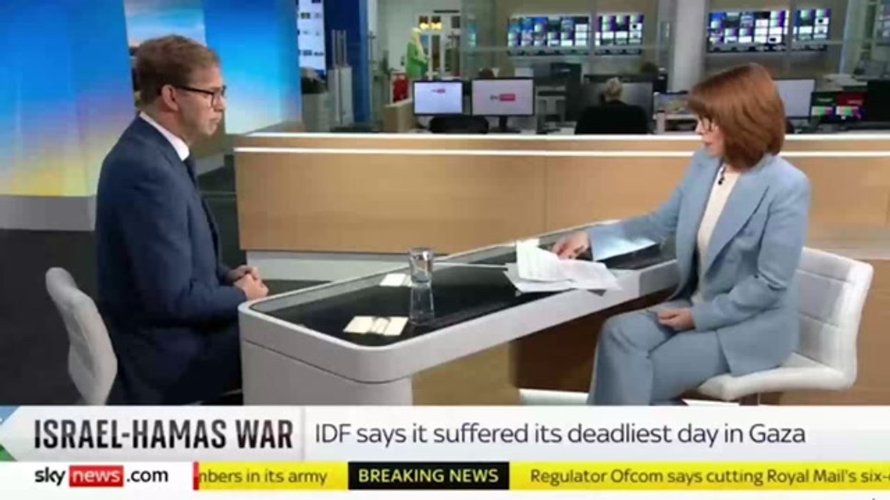 Simon Clarke Mocked By Tobias Ellwood For 'Throwing Teddies In The Corner'