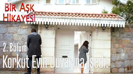Korkut evin duvarına işedi - Bir Aşk Hikayesi