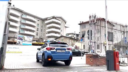 Rivendevano pezzi d'auto usati: il video della perquisizione