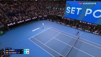 Une forme de correction : la balle de 2 sets à 0 de Zverev face à Alcaraz