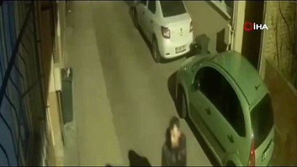 Çaldıkları çöp kovasını beğenmeyince bırakıp başka çaldılar