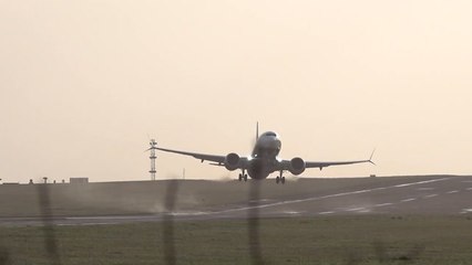 Plane takes off on angle during Storm Jocelyn