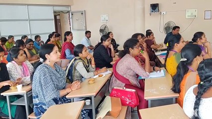 विद्यार्थियों ने किया अनिवार्य मतदान का संकल्प