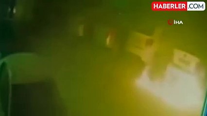 Kozan'da araç kundaklama anı kamerada