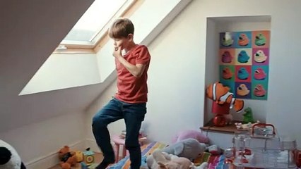 Double foyer Bande-annonce VF