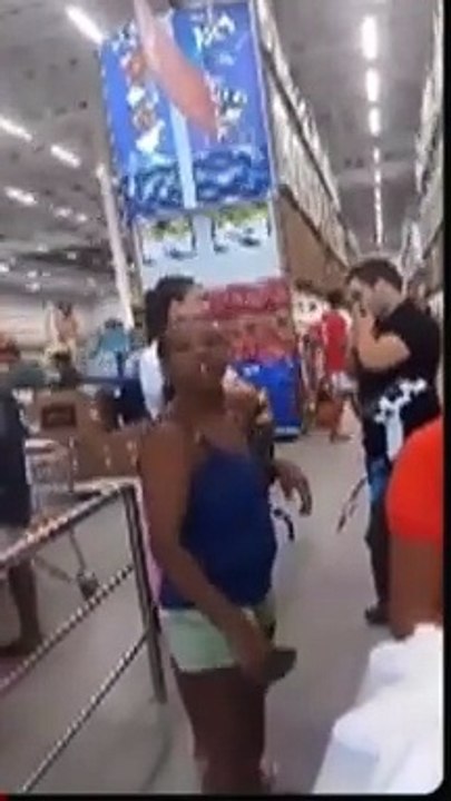 Mãe e filha são acusadas de furto em supermercado