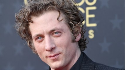 GALA VIDEO - Jeremy Allen White : qui est l’acteur sex symbol qui fait fondre les internautes ?