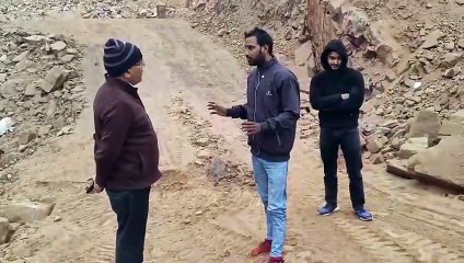 छपरा में छापा...एमई को सुनाई खरी-खोटी