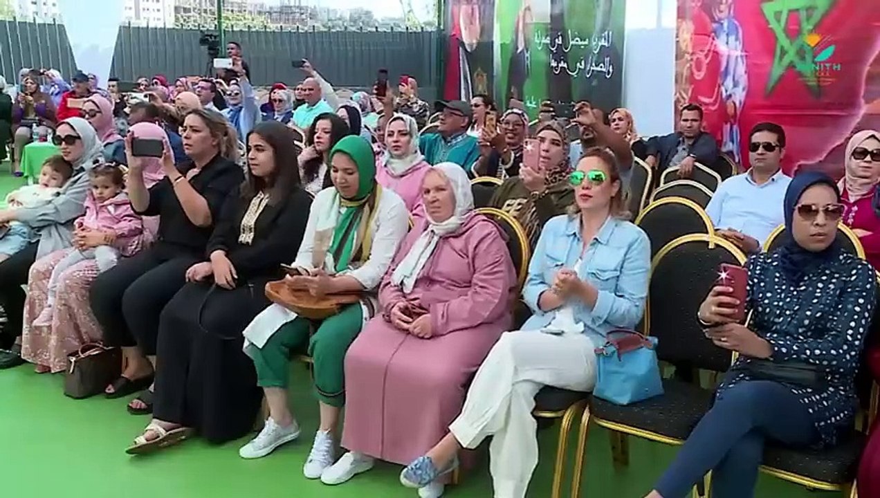 Ouvrir appأداء رائع لتلامذة زينيث سكول لنداء الحسن، مع الفنانة #رشيدة_طلال إحتفالات المسيرة الخضراء لسنة 2022