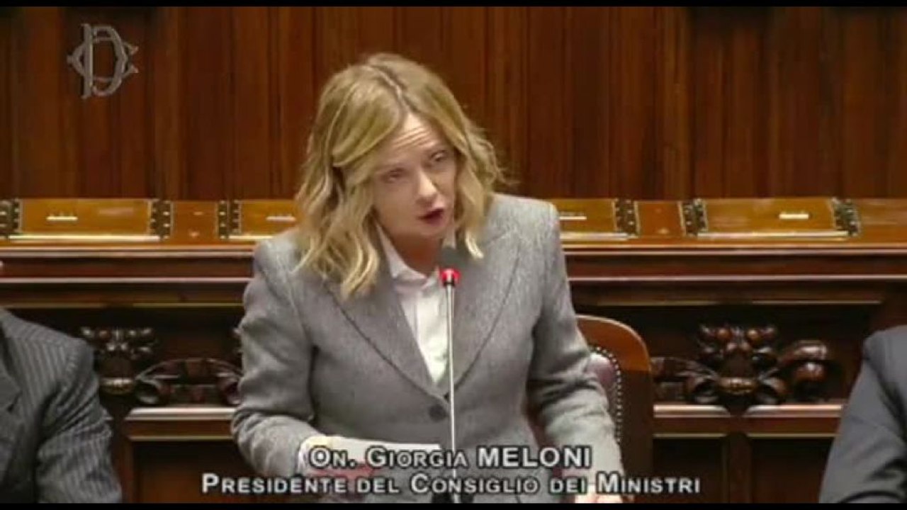 Stellantis, Meloni: produrre in Italia un milione veicoli l'anno