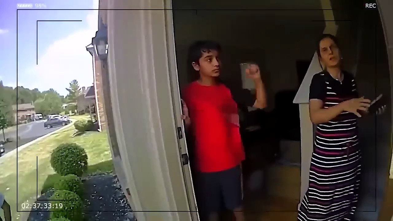 When- Stupid Cops Arrest FBI -Agents