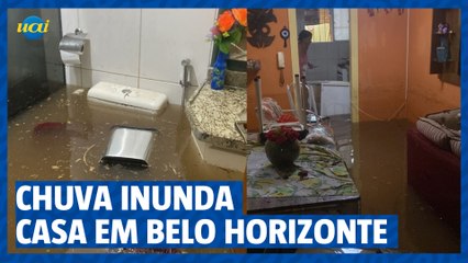 Chuva inunda casa em Belo Horizonte