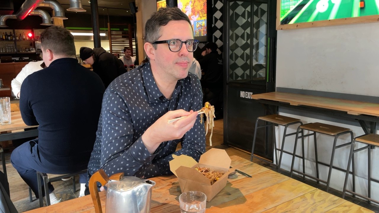 We try the Haggis Pad Thai at Ting Thai Caravan for Burns’ Night exclusively on Deliveroo