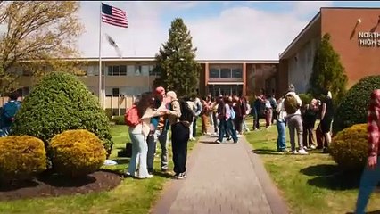 Mean Girls (2024) – The Hilarious New Take on High School Drama 🎬