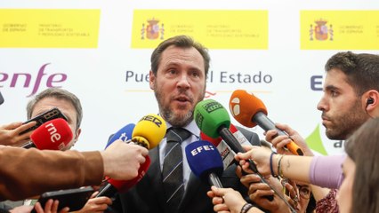 Óscar Puente responde a Page tras asegurar que el PSOE se encuentra "en el extrarradio" de la Constitución