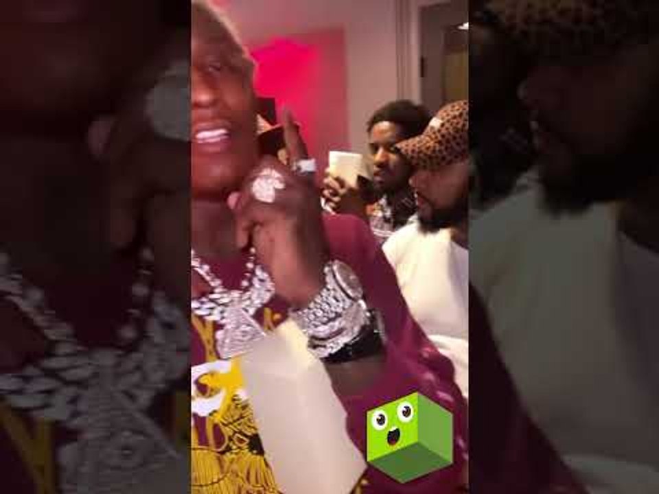 Gunna Turns Up In The Club W/ Young Thug + 21 Savage