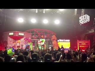Aminé Interacts With Crowd At Best Tour Ever Tour