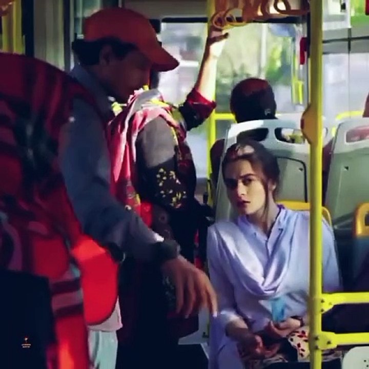 پاکستانی ڈرامے کا بہت ہی رومانٹک سین ایک بار ضرور دیکھیں