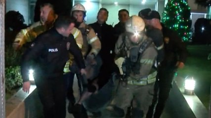Kadıköy'de 10 katlı binada can pazarı