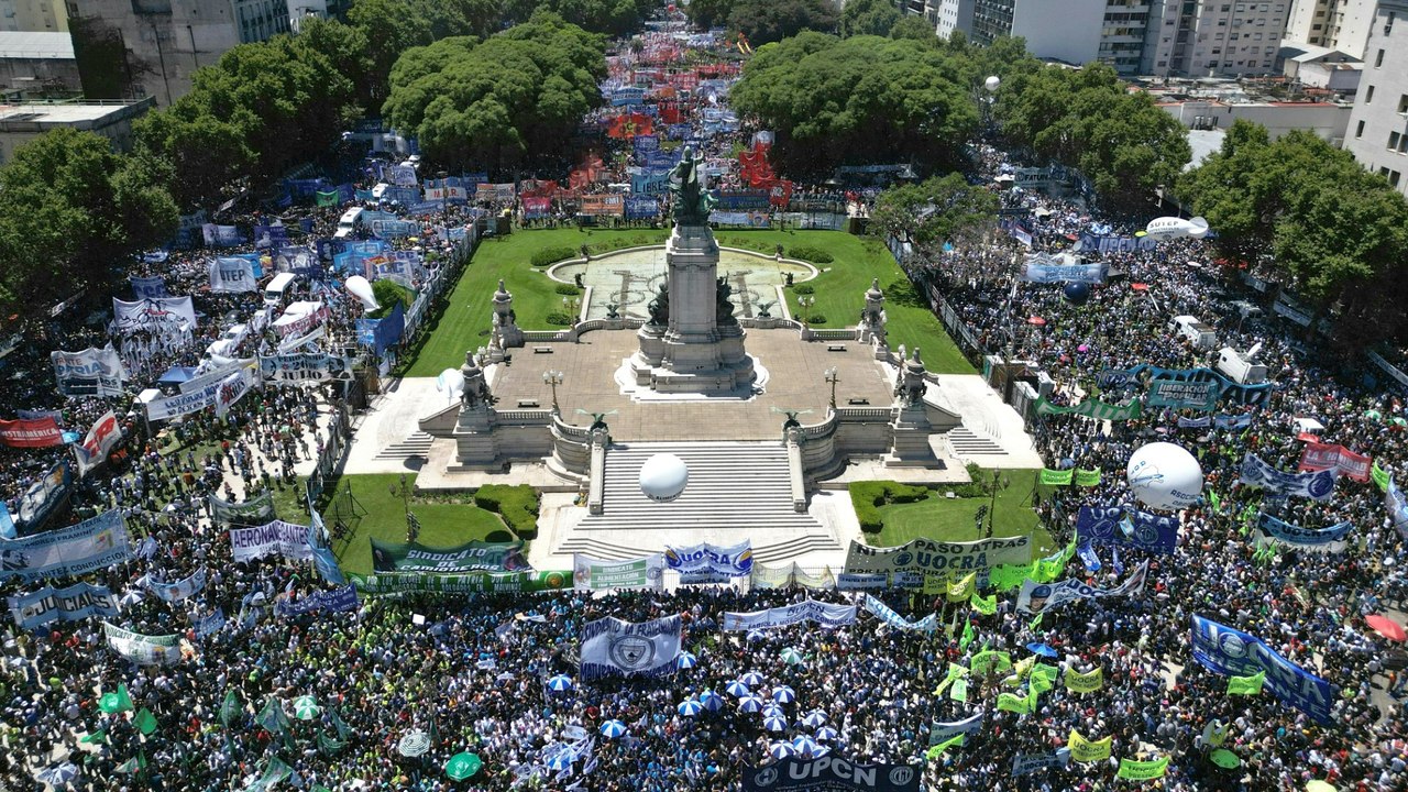 Argentinien: Widerstand gegen die Reformpläne Javier Mileis
