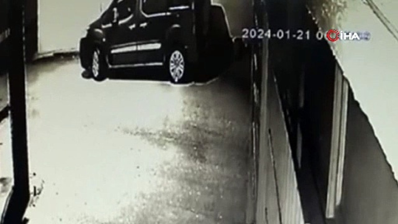 Az daha kendini yakıyordu! Siz siz olun böyle şeyler yapmayın