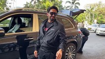 Ayushmann Khurrana and daughter Varushka wish Hrithik-Deepika luck for Fighter in unique style