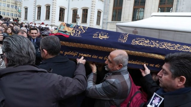 Altan Öymen'in eşi Aysel Öymen son yolculuğuna uğurlandı