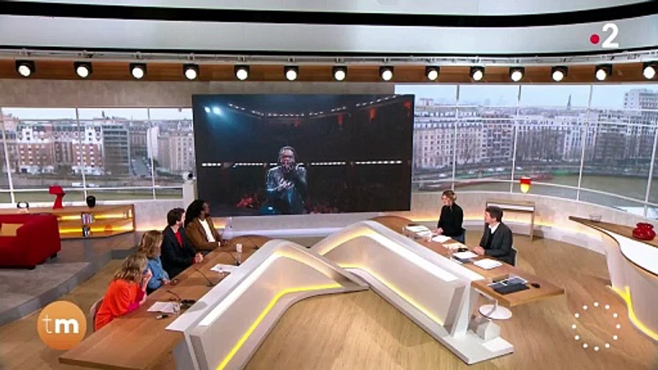 "Il inventait des signes à la fin" : Anthony Kavanagh en boucle sur l'interprète en langue des signes de "Télématin" le 25 janvier 2024