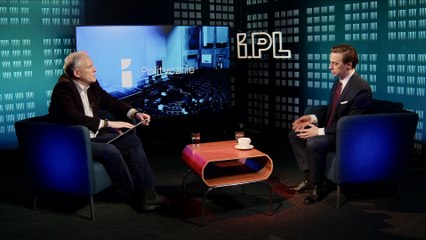 Krzysztof Bosak na iPolitycznie: Kluczowe Wypowiedzi i Analizy 🇵🇱