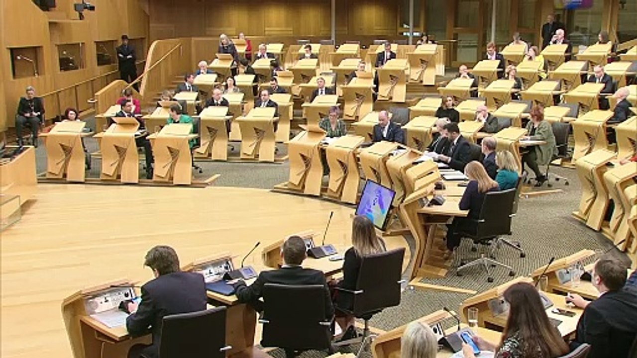 Rhoda Grant asks about Caithness maternity at FMQs