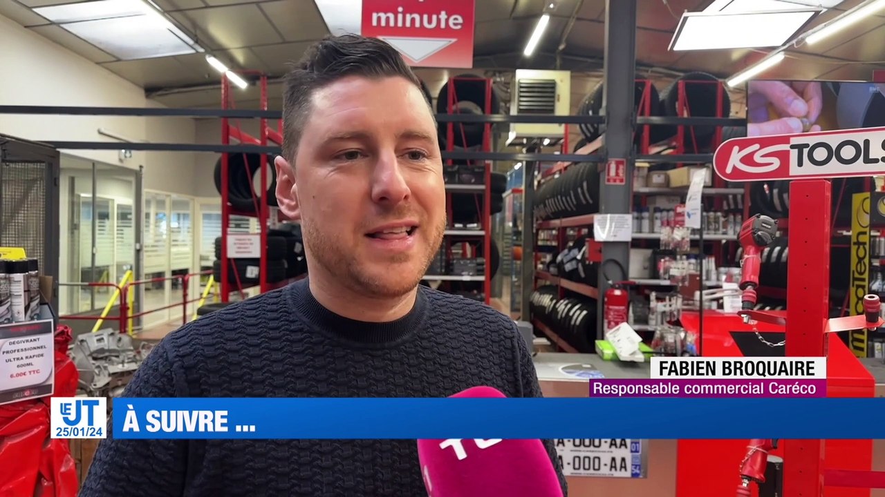 À la UNE : les agriculteurs ont bloqué l'A72 toute la journée / La grosse galère pour les automobilistes / Le parte-parole du PS à l'Assemblée sur notre plateau / Et puis le 42 boudé sur les plaques d'immatriculation.