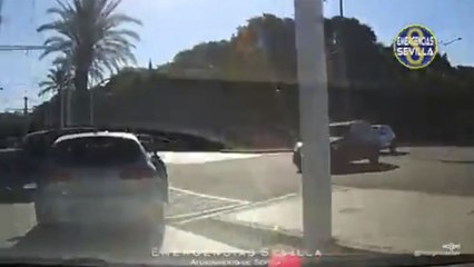 La arriesgada persecución por varias calles de Sevilla que ha acabado con la detención de dos personas