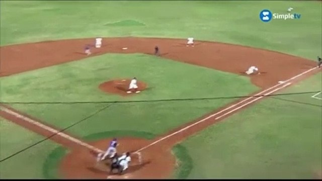 LVBP: ¡Insólito! Alcides Escobar anota al conectar un doble