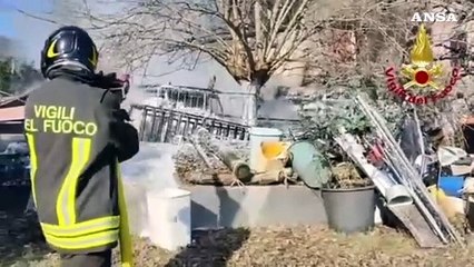 Casolare in fiamme nel Veronese, morta un'anziana