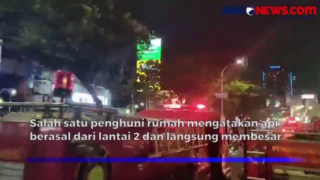 Rumah 2 Lantai di Depok, Jawa Barat Terbakar, Penghuni Histeris dan Nyaris Pingsan