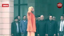 Video: उत्तर प्रदेश के मुख्यमंत्री योगी  आदित्यनाथ ने किया झंडारोहण, दी बधाई