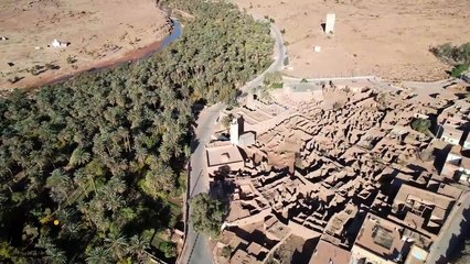 الجزائر صحراء شاسعة تاغيت بريزينة تاسيلي تمنراست جانت اسكرام الهقار