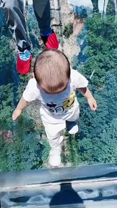 Cute baby -  Cute baby|Baby walking on glass bridge #babywalk #viralshort #shortvideo #viral #shorts
