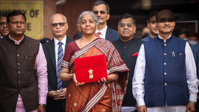 Union Budget 2024 ఆ వర్గాలే టార్గెట్‌గా నిర్మలమ్మ మధ్యంతర బడ్జెట్ | Telugu Oneindia