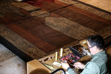 Kabe kapısı örtüsünün bakımı tamamlandı: Püskülleri yerine dikildi!