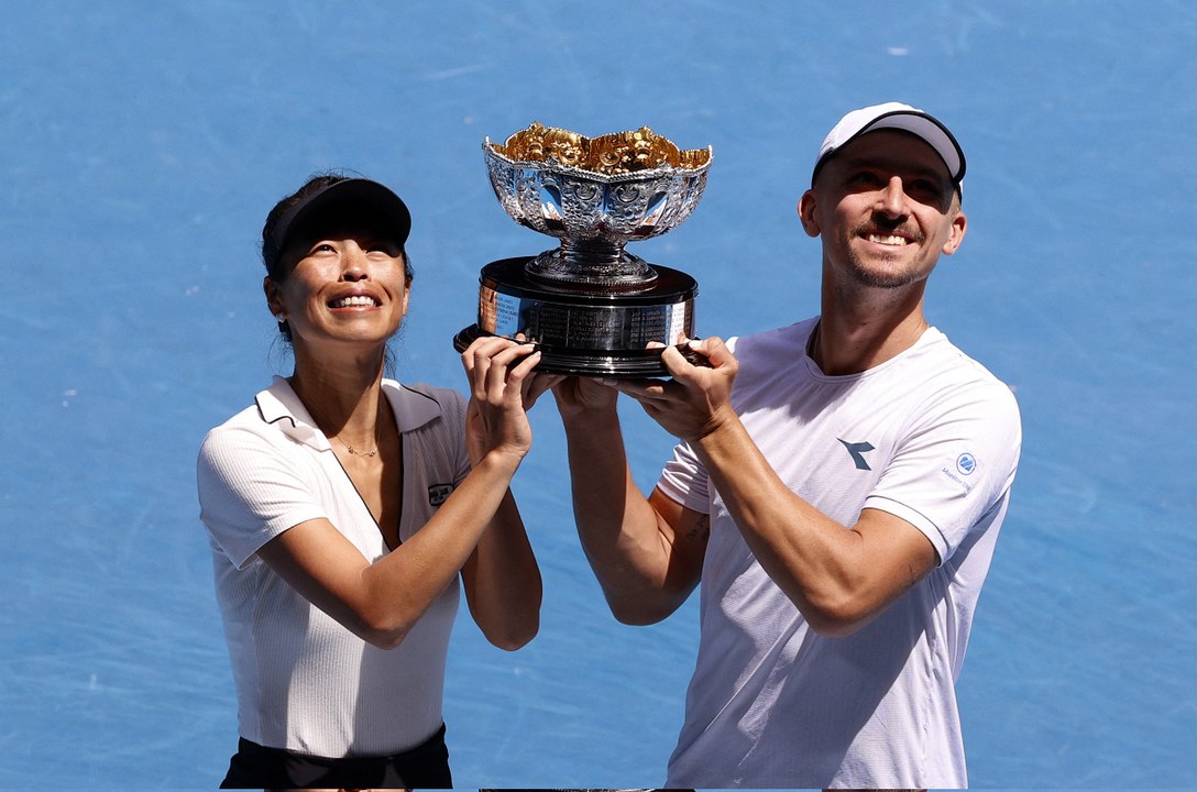 MIXED DOUBLES