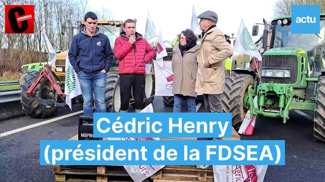 Visite du préfet de Bretagne auprès d'agriculteurs sur l'A84 près de Fougères