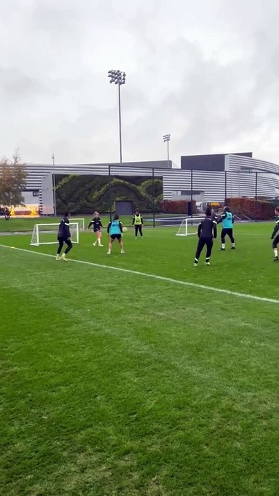 ¡Deyna entrenando con el Manchester City!