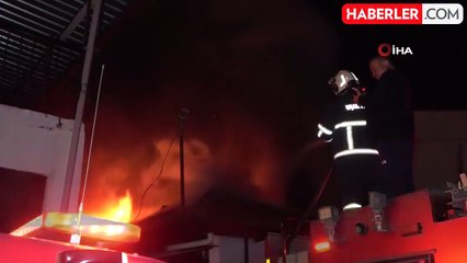 Uşak'ta müstakil ev alevlere teslim oldu