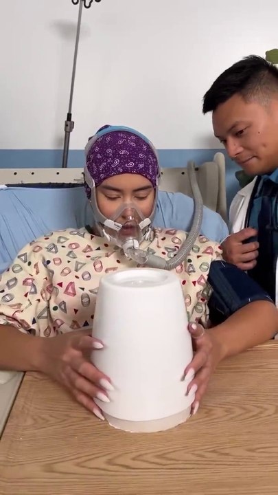 Mother and son make gypsum art sculpture! #shorts