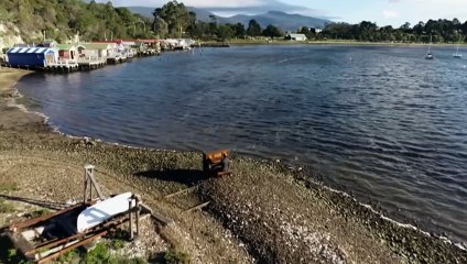 Travelling pianist retires instrument