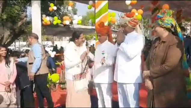 Republic Day: शहर में शान से लहराया गणतंत्र दिवस पर तिरंगा
