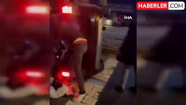 Aydınlatma direğine çarpan cip yan yattı: 6 yaralı