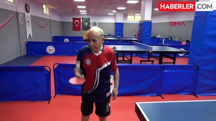 87 yaşındaki emekli öğretmen Türkiye'nin en yaşlı masa tenisi sporcusu